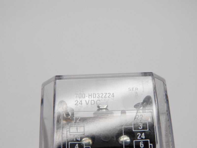 ALLEN BRADLEY 700-HD32Z24 SER. A 24VDC 10A (BK/YL) NSMP
