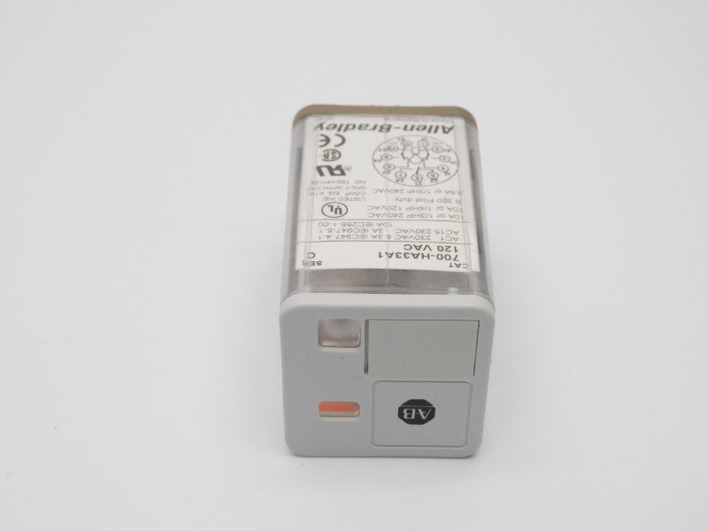 ALLEN BRADLEY 700-HA33A1 SER. C 120VAC 10A (WH/BL) NSMP