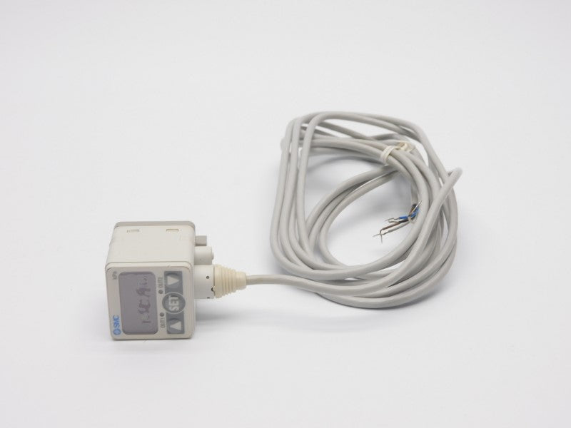 SMC ZSE40F-M5-22L-F 12-24VDC NSMP