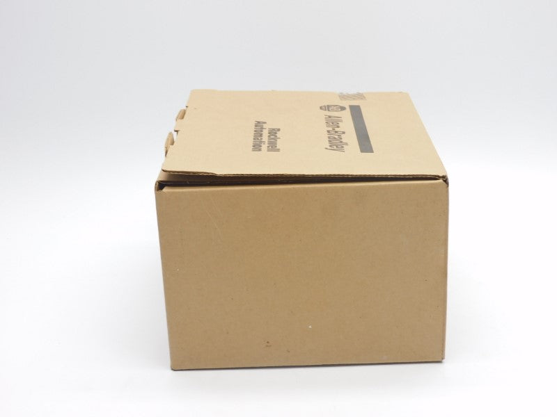 ALLEN BRADLEY 2711-K3A10L1 SER. B F/W 4.48 24VDC DATE: 2011 NSFS