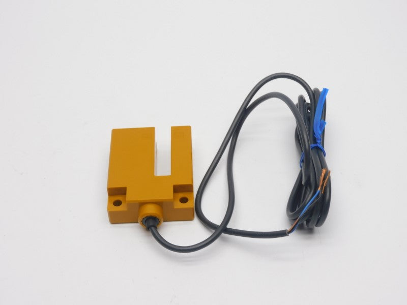 OMRON E3S-GS1B4 12-24VDC 2M NSMP
