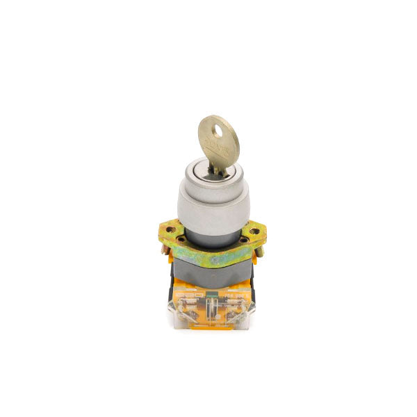 EAO 704.900.5 600VAC 10A (AS IS) NSNP