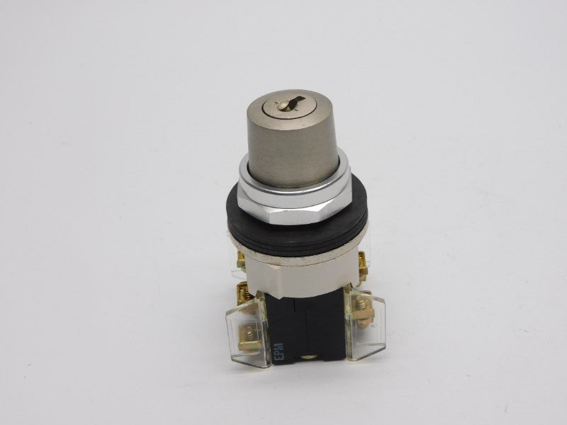 ALLEN BRADLEY 800T-H4206B SER. T (NO KEY) NSNP