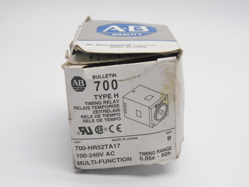 ALLEN BRADLEY 700-HR52TA17 SER. B 100-240VAC 5A  (GY/BL) (AS PICTURED) NSMP