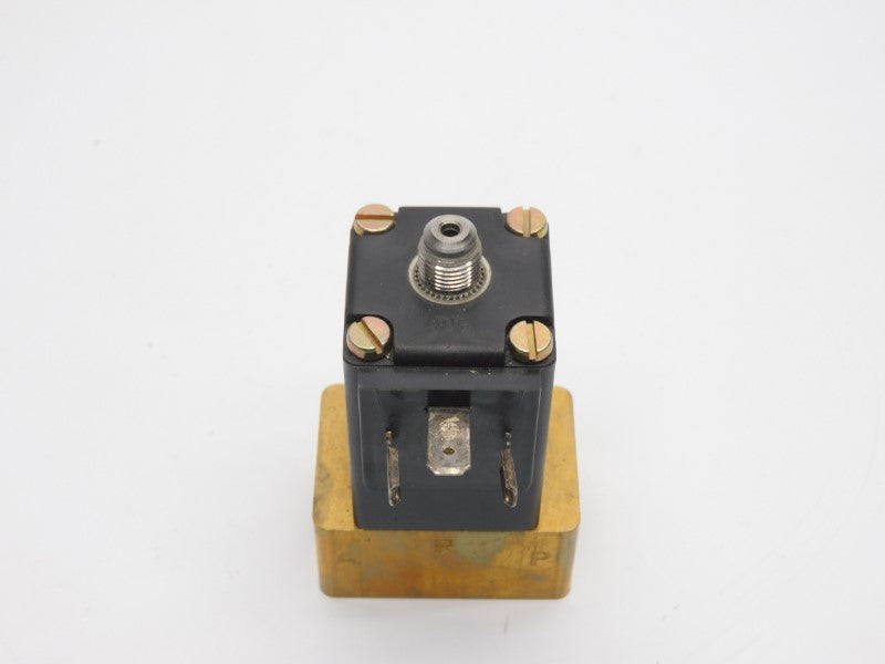 BURKERT 0311C-5/64-FPMBR 450767R 110/120V 140PSI 1/4" NSNP