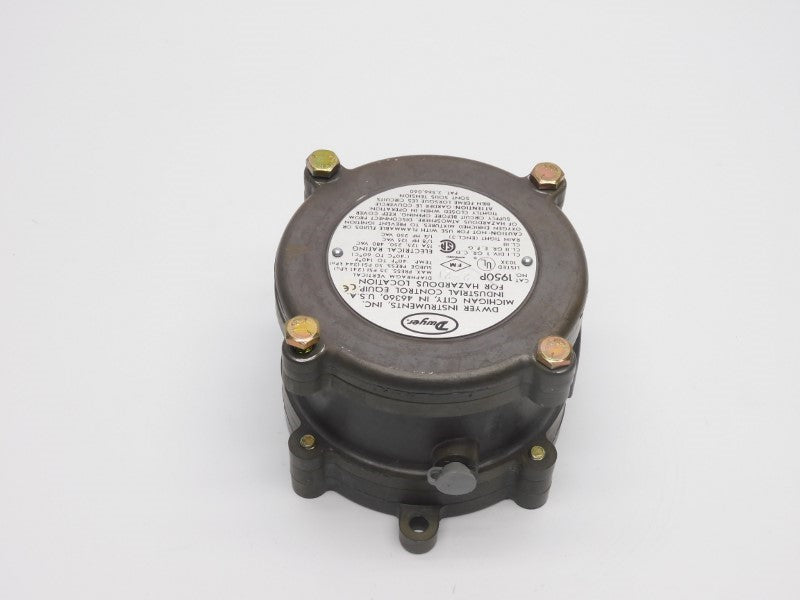 DWYER 1950P-2-2F 480VAC 15A 35PSI NSNP