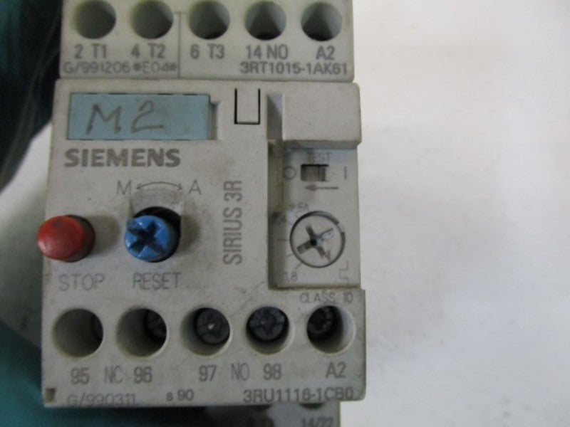 SIEMENS RELAY/CONTACTOR 3RU1116-1CB0 W/ 3RT1015-1AK61 UNMP