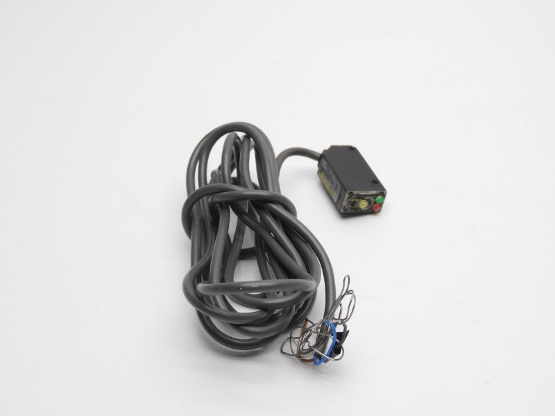 OMRON E3V-DS70C43S 12-24VDC UNMP