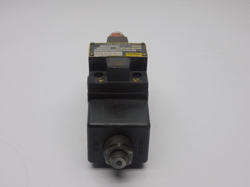 PARKER D3W1D56Y13 110/120V .27A 3000PSI UNMP
