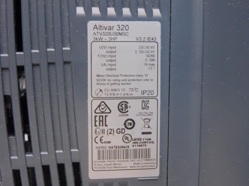 SCHNEIDER ELECTRIC ATV320U30M3C 200-240V 19A NSMP
