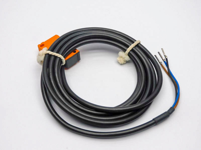 IFM EFECTOR IN-3002-APKG IN5186 10-36VDC NSNP
