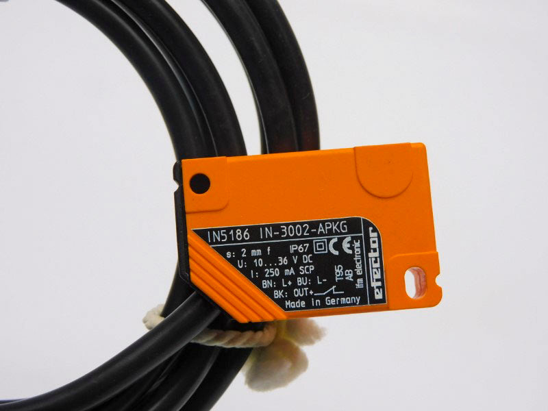 IFM EFECTOR IN-3002-APKG IN5186 10-36VDC NSNP