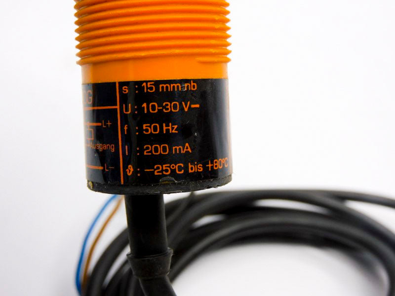 IFM EFECTOR II-3015LANOG 10-30V UNMP