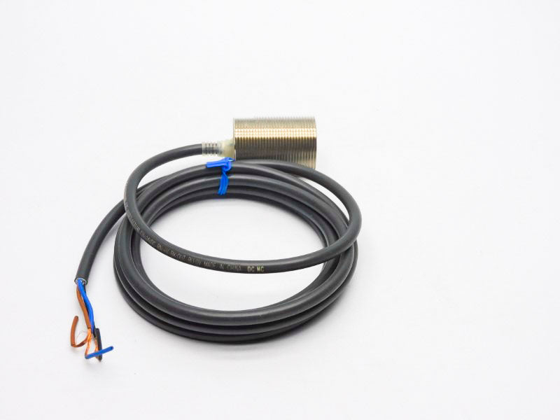 OMRON E2E-X10F2 12-24VDC NSNP