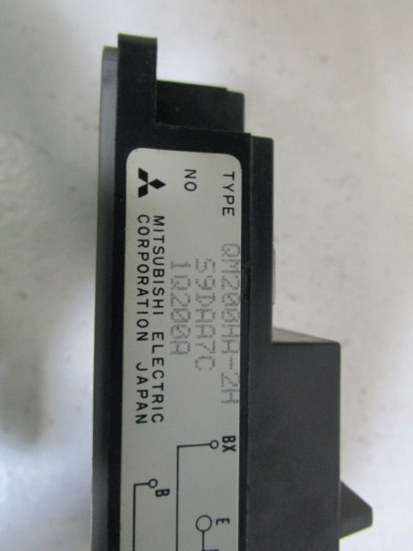 MITSUBISHI TRANSISTOR MODULE QM200HA-2H NSNP