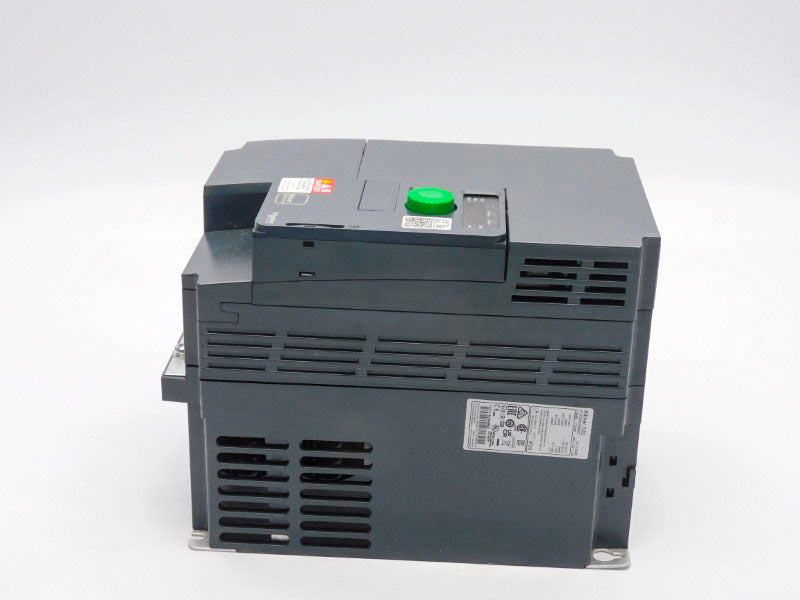 SCHNEIDER ELECTRIC ATV320U55M3C F/W V3.5 200-240V 35.4A NSNP