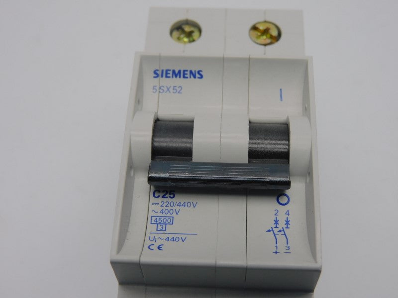 SIEMENS 5SX5225-7 220/440V 25A NSNP