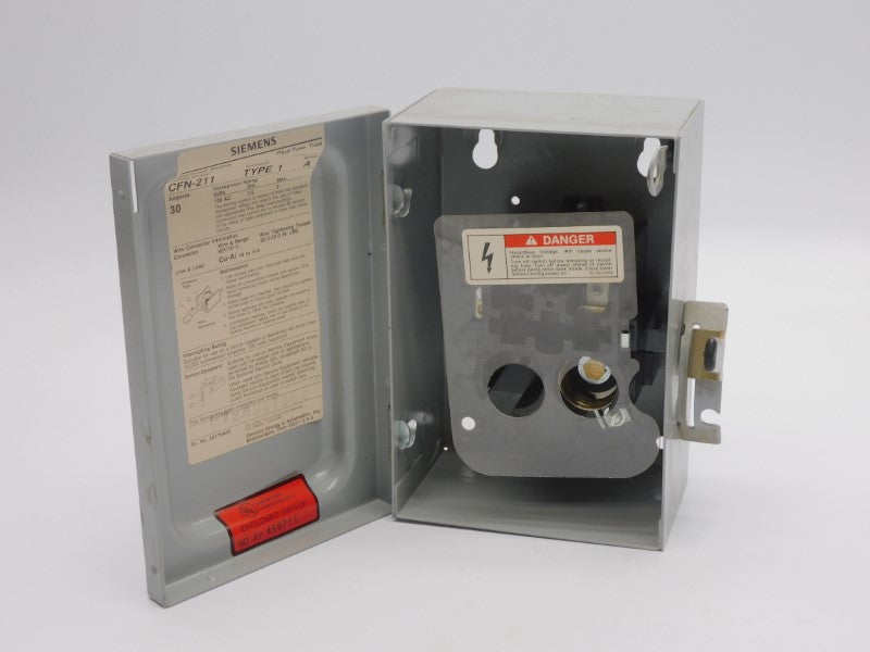 SIEMENS I-T-E CFN211 SER. A 120VAC 30A NSNP