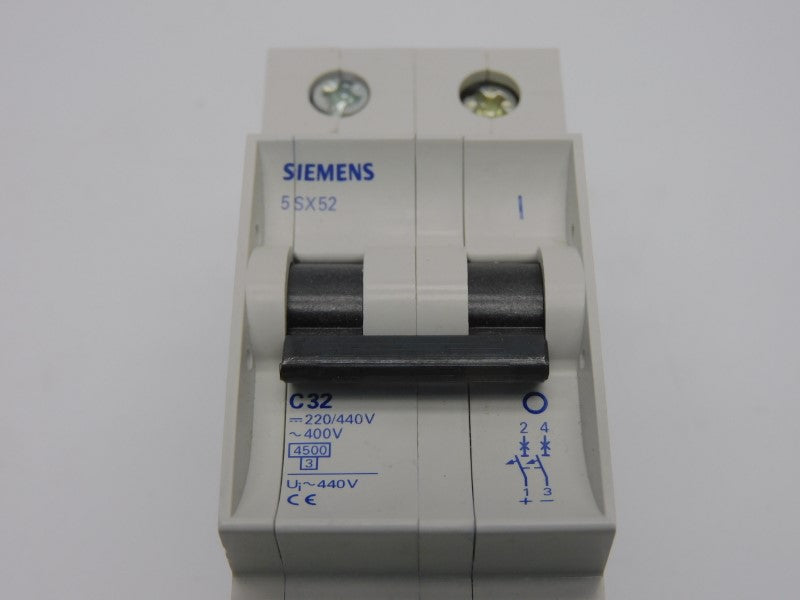 SIEMENS 5SX5232-7 220/440V 32A NSMP