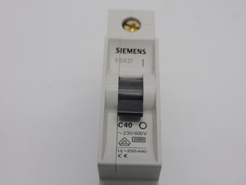 SIEMENS 5SX2140-7 230/400V 40A NSNP