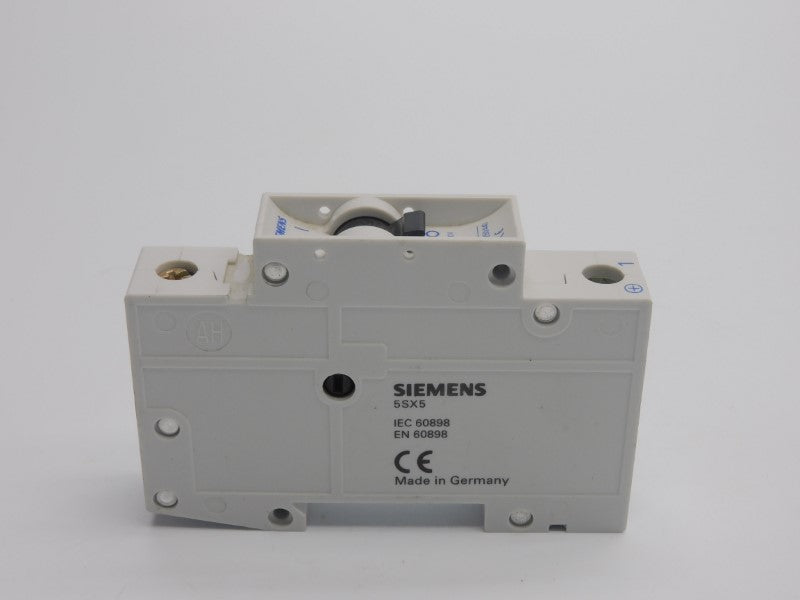SIEMENS 5SX51-C4 400V 4A NSNP