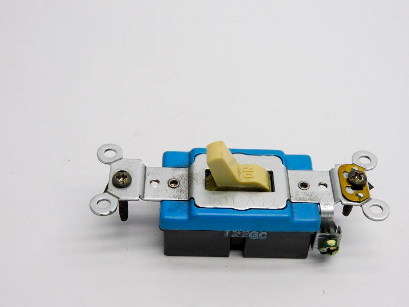 LEVITON 1201-2I 120/277V 15A NSMP