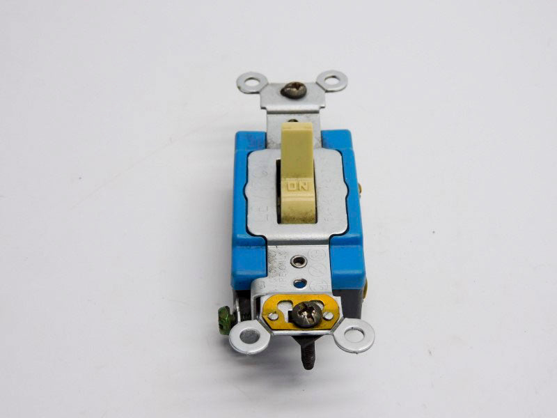 LEVITON 1201-2I 120/277V 15A NSMP