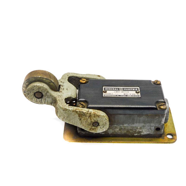 GENERAL ELECTRIC CR9440J3A 600VAC 3A UNMP