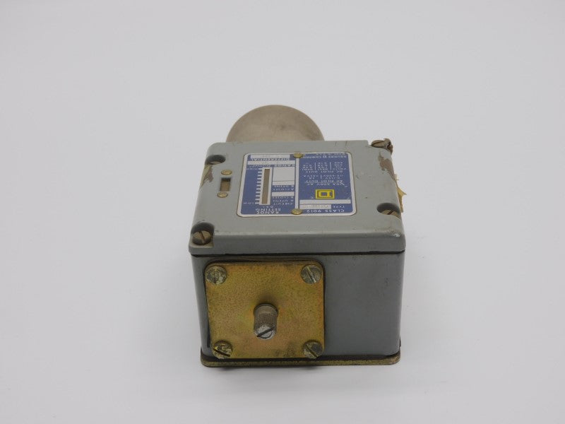 SQUARE D 9012ACW24 SER. B 600V 1.0A 1-20PSI UNMP