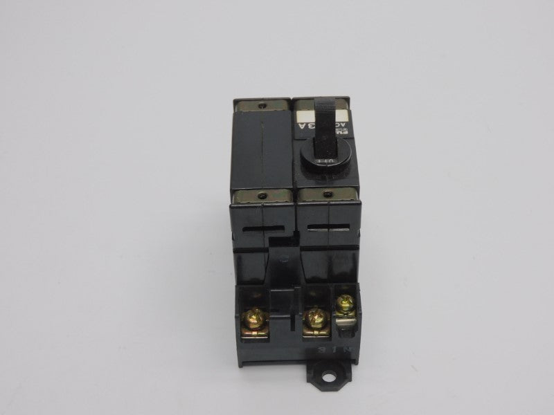 FUJI ELECTRIC CP32EM/3W 250VAC 3A NSNP