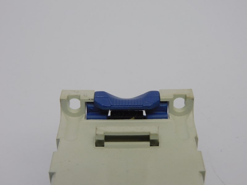TELEMECANIQUE CA2-EN322 24V 6A NSNP