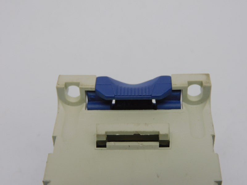 TELEMECANIQUE CA2-EN322 24V 6A (AS PICTURED) NSNP
