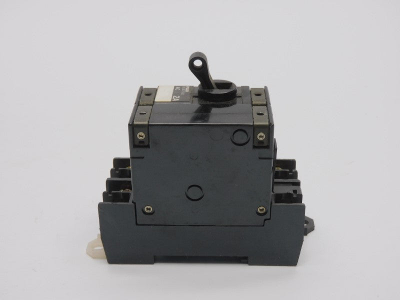 FUJI ELECTRIC CP32EM/2W 250VAC 2A NSNP