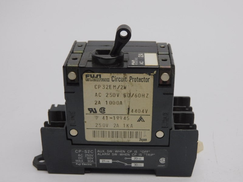 FUJI ELECTRIC CP32EM/2W 250VAC 2A (AS PICTURED) NSNP