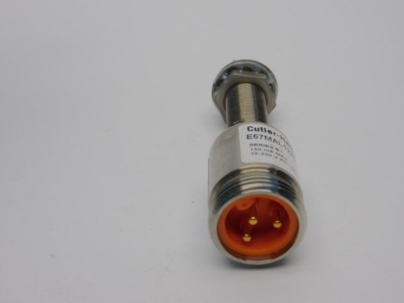 CUTLER HAMMER E57MAL12A2B1 SER. B1 35-250VAC/DC NSNP