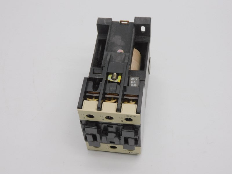 LOVATO 11BF38C0024 24VDC 60A NSMP