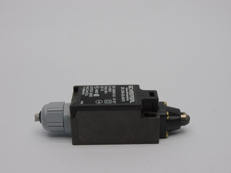 SCHMERSAL ZR236-02Z-M16 500V UNMP