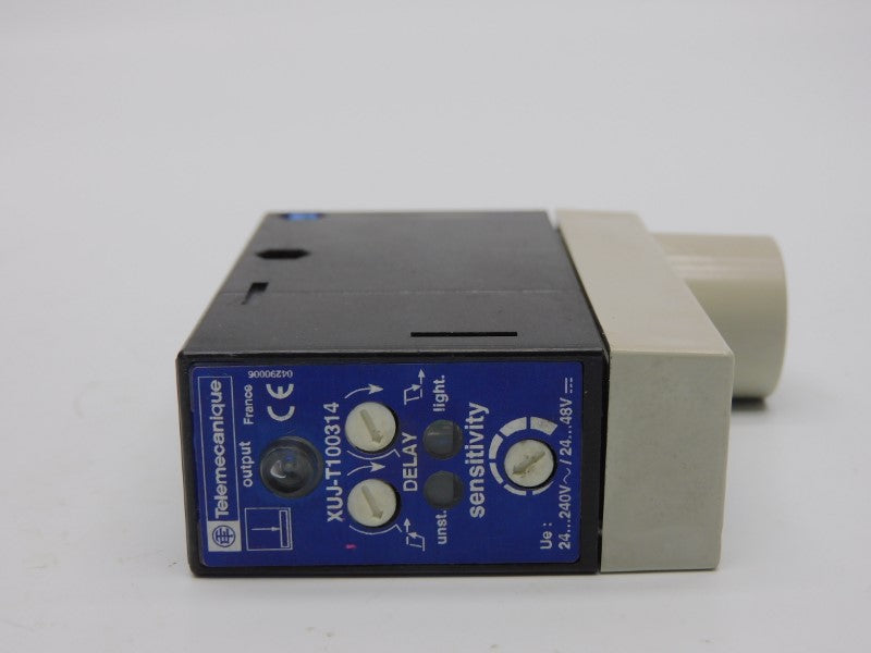 TELEMECANIQUE XUJT100314H7 24-240VAC NSMP