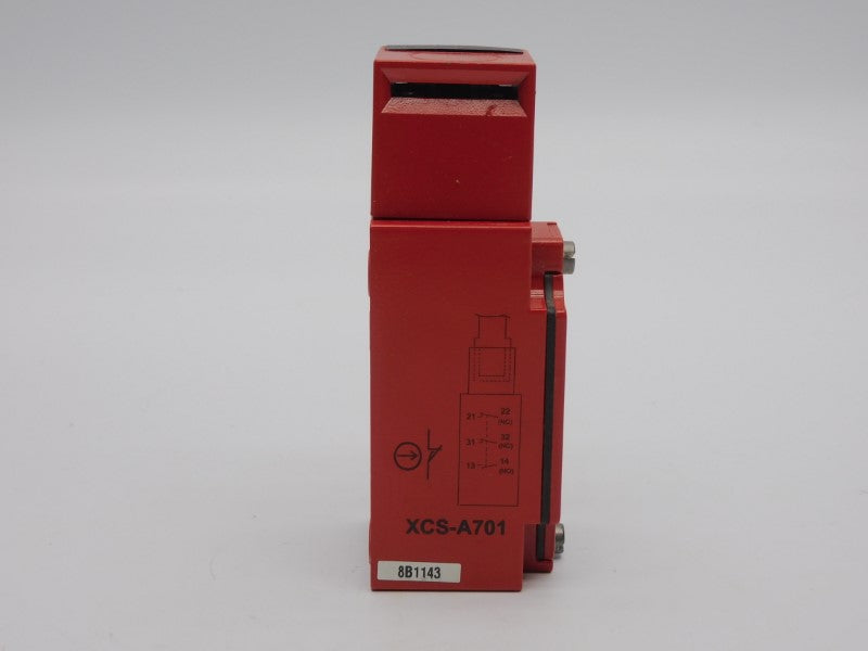 TELEMECANIQUE XCSA701 500V 3A NSMP