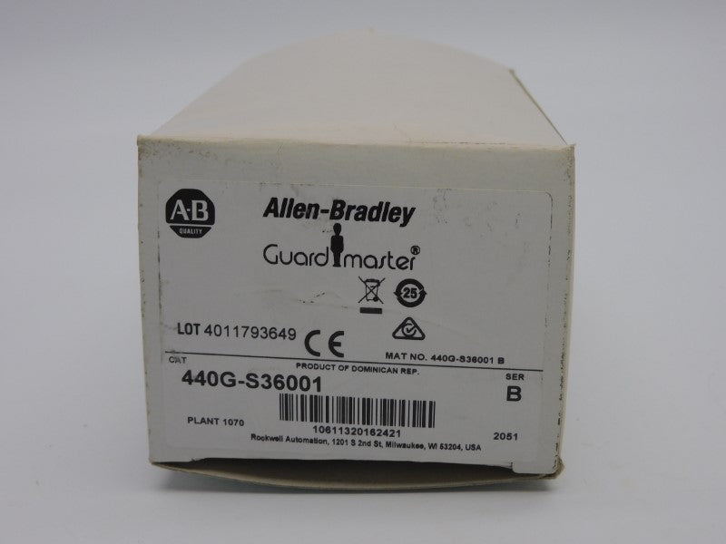 ALLEN BRADLEY 440G-S36001 SER. B 24V 10A  (WH) NSMP
