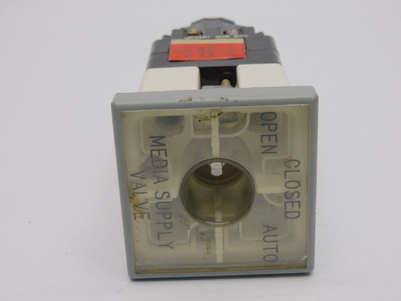 MICRO SWITCH 910PDA951 120V UNMP