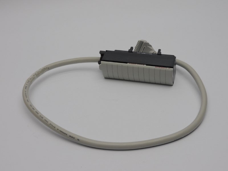 ALLEN BRADLEY 1492-CABLE005X SER. C 0.5M (BR/WH) NSMP