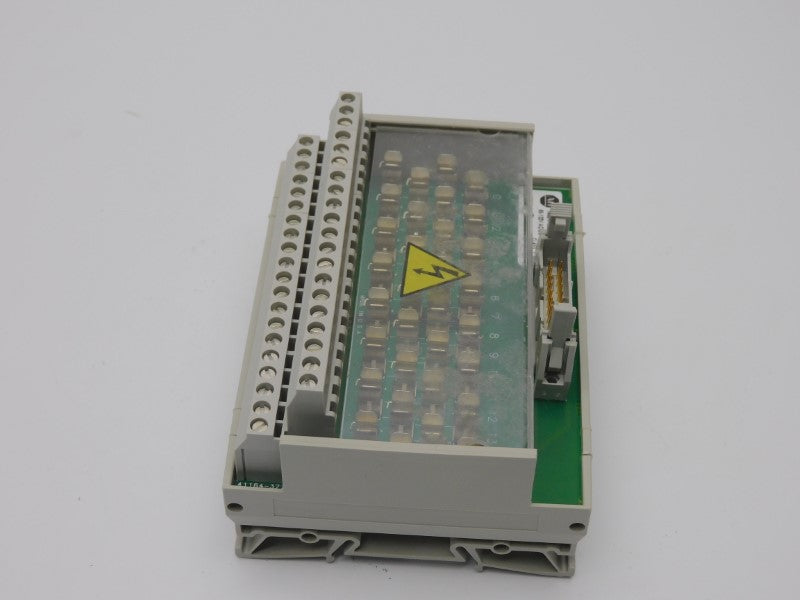 ALLEN BRADLEY 1492-IFM20F-F120A-2 SER. A 85-132VAC/DC (BR/WH) NSMP