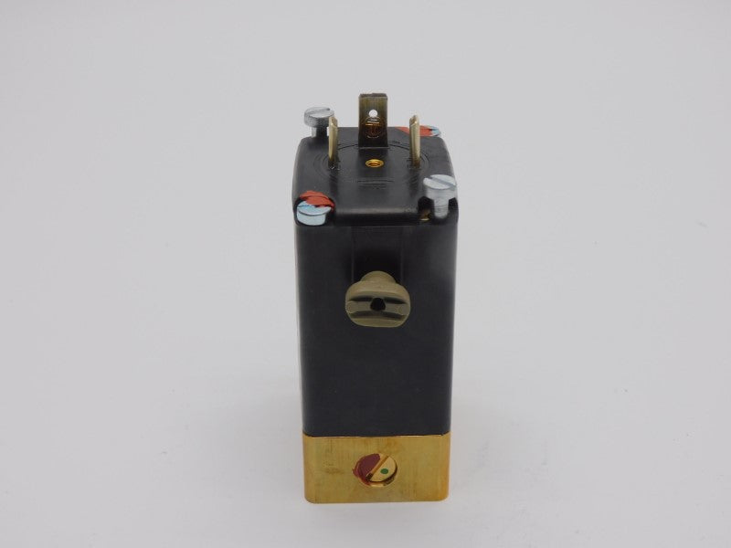BURKERT 0331C5/64NBRBR 00453511 120V 232PSI NSNP