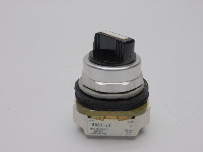 ALLEN BRADLEY 800T-J2A SER. T (BK/YL) (AS IS) NSMP