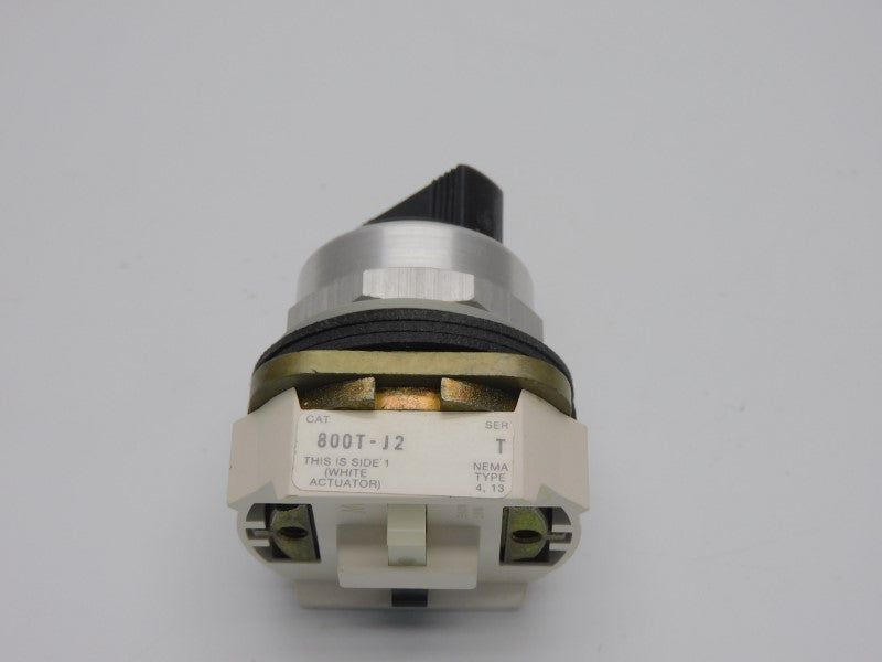 ALLEN BRADLEY 800T-J2A SER. T (BK/YL) (AS IS) NSMP
