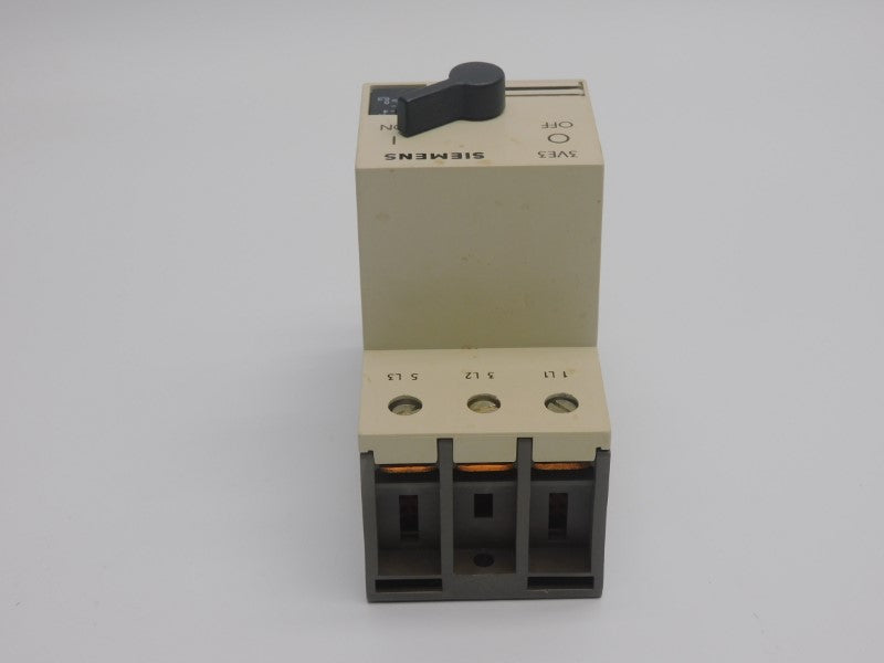 SIEMENS 3VE3000-2KA00 660V 4-6.3A NSNP