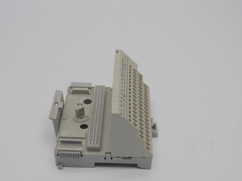ALLEN BRADLEY 1794-TB3S SER. A REV. A01 125VDC/AC 10A NSNP