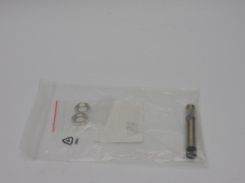 ALLEN BRADLEY 872C-D4NN12-D4 SER. E 10-30VDC NSMP