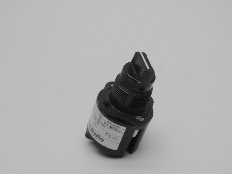 ALLEN BRADLEY 800H-UR49 SER. G 300VAC/DC UNMP